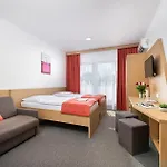 Hotel Plus 3*
