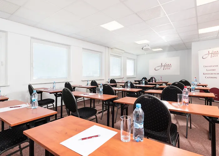 Hotel Plus 3* 브라티슬라바