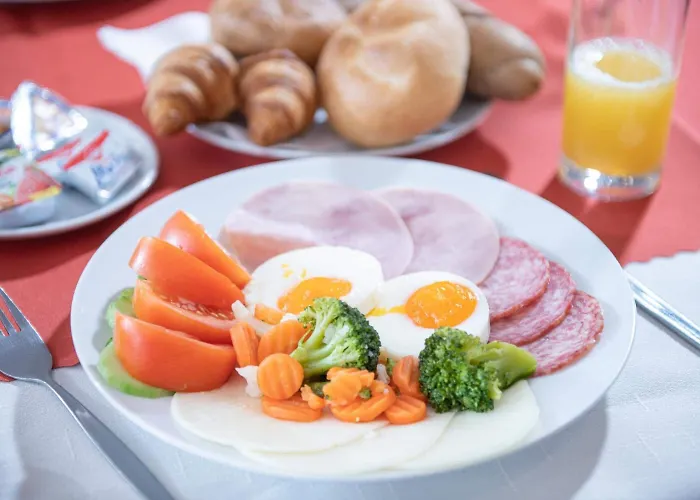 Hotel Plus 호텔 브라티슬라바