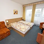 Hotel Hotel Plus