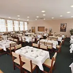 Hotel Plus Hotel