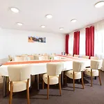 Hotel Plus Hotel