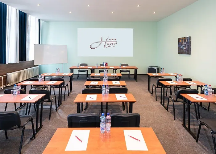 Hotel Plus Ξενοδοχείο 3*