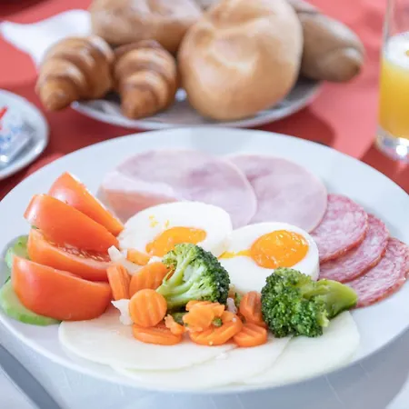 Hotel Plus מלון ברטיסלאבה